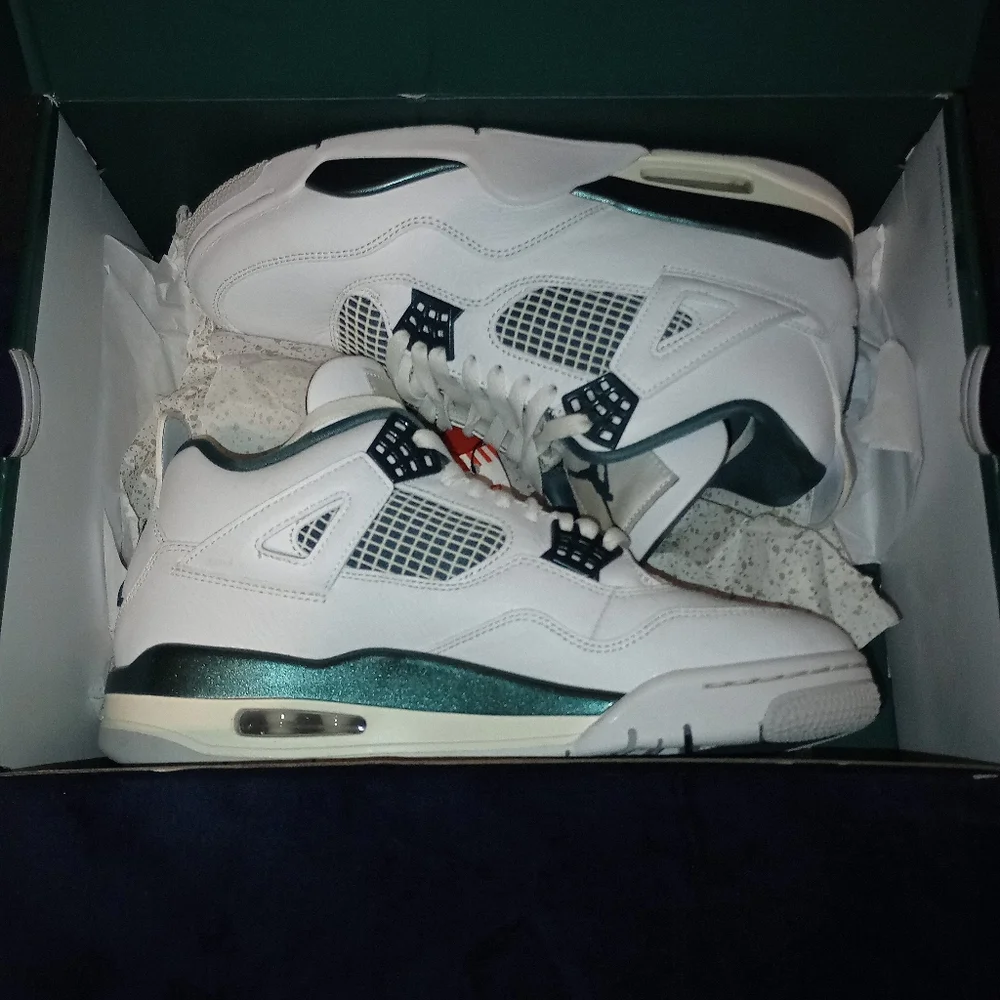 IOB EUC Air Jordan 4 Oxidized Green Mens size 9.5 - Picture 9 of 15